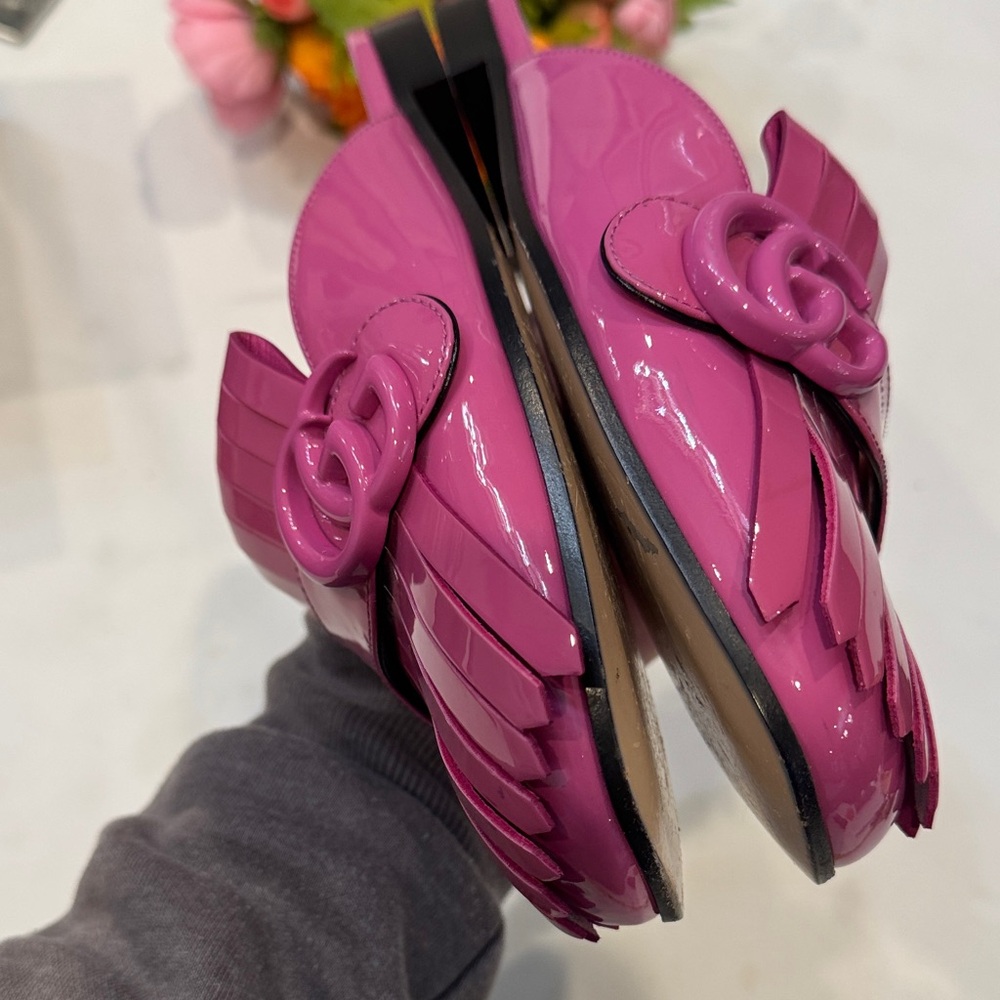 Authentic Gucci Patent Leather Magenta Fringe Mules - Picture 6 of 11